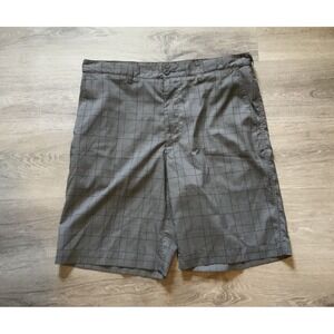 PGA Tour‎ Shorts Chino Plaid Grey Men Size 34"W 10"L